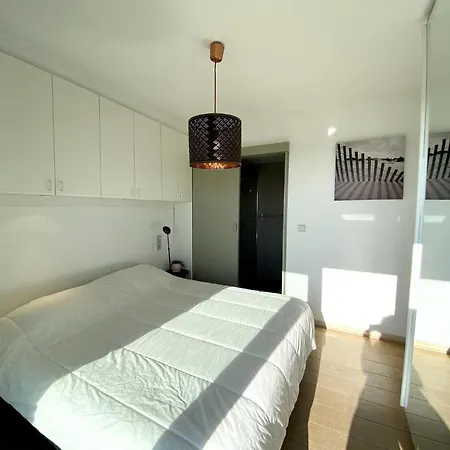Attic In By The Апартаменты