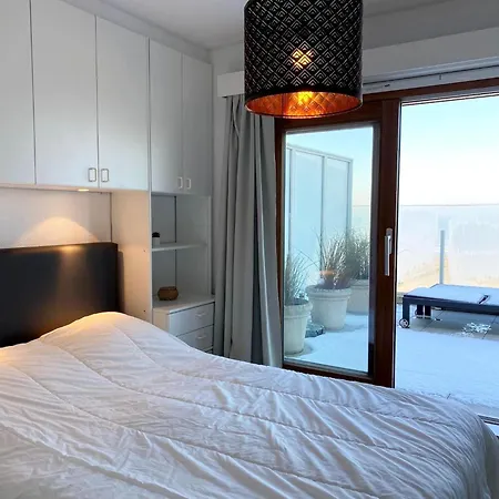 Attic In By The Апартаменты